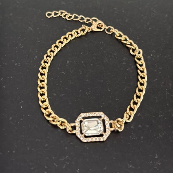 Set of 4 Gold Tone Bracelets with Rhinestones – Cuff, Tennis, Chain, Stretch - Picture 7 of 10